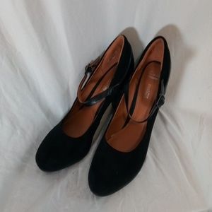 Comfortable Black Mary Jane Heels